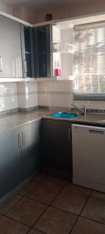 Chalet pareado en calle Actor Tony Leblanc, 10