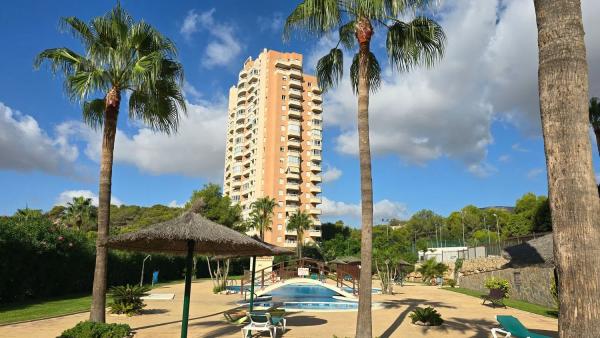 Piso en calle Presidente Adolfo Suárez