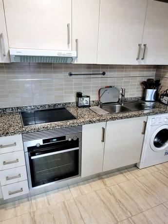 Piso en calle Presidente Adolfo Suárez