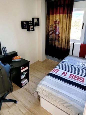 Piso en calle Presidente Adolfo Suárez