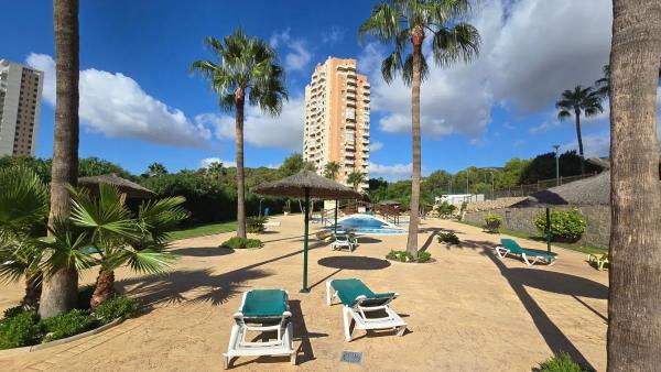 Piso en calle Presidente Adolfo Suárez