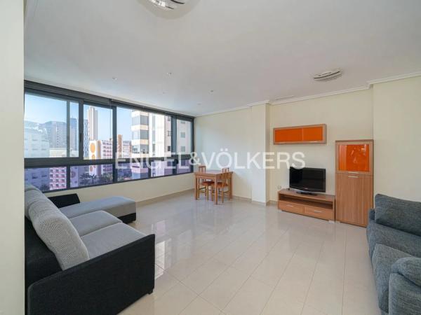 Piso en calle Derramador, 10