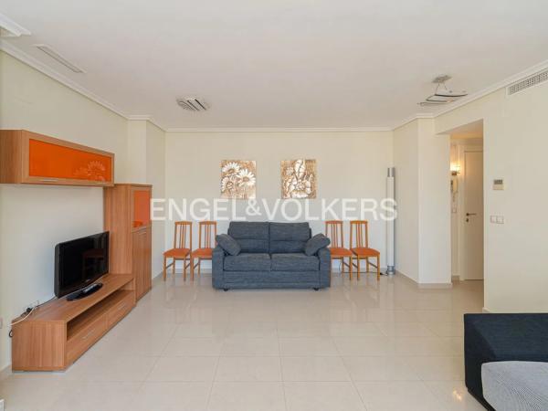 Piso en calle Derramador, 10