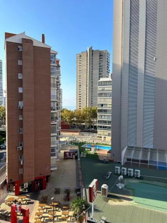 Piso en calle Gerona, 27