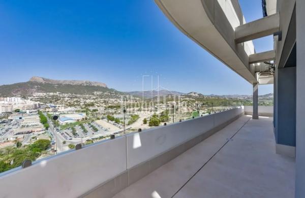 Ático en avenida de Rumania