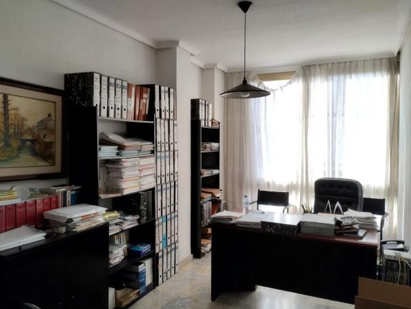 Piso en avenida Gabriel Miró