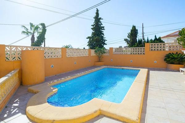 Casa independiente en Partida Cometa i