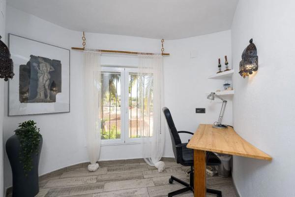 Casa independiente en Urbanización Canuta