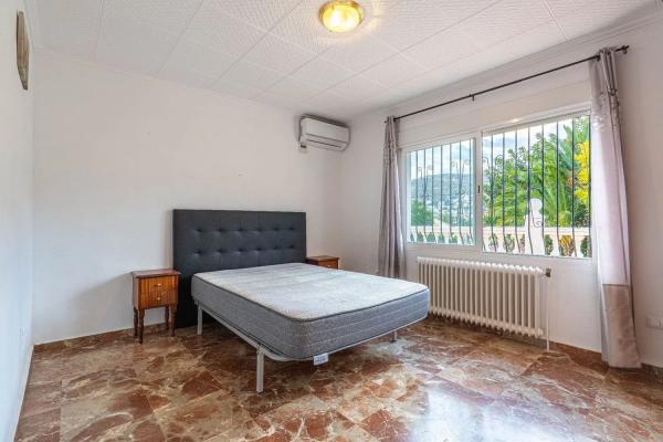 Casa independiente en Urbanització el Tosal