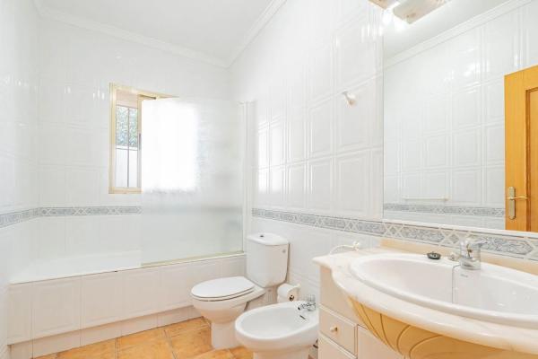 Casa independiente en Urbanización Canuta de Ifach