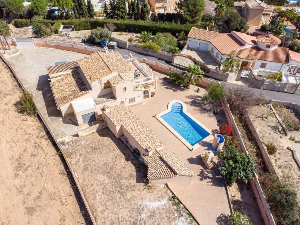 Casa independiente en Urbanización Canuta de Ifach