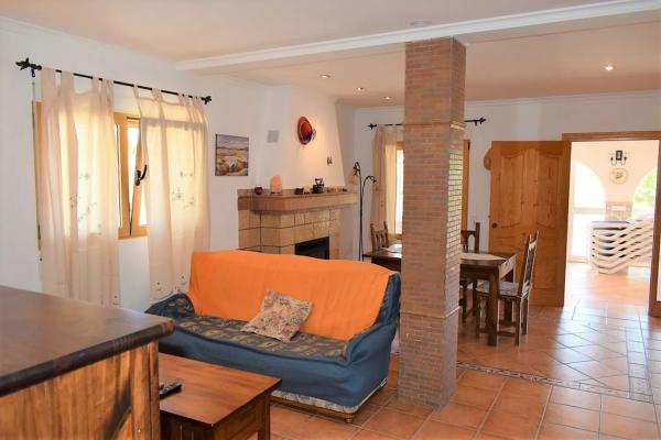 Casa independiente en Urbanización Canuta de Ifach