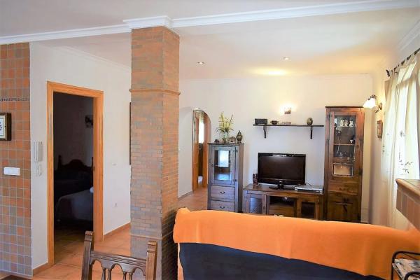 Casa independiente en Urbanización Canuta de Ifach