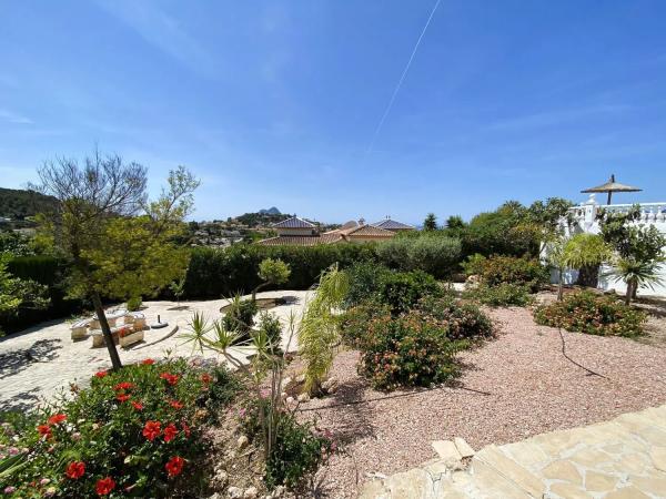 Casa independiente en Partida la Empedrola