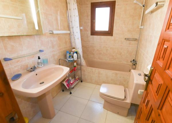 Casa independiente en Partida Marisol Park