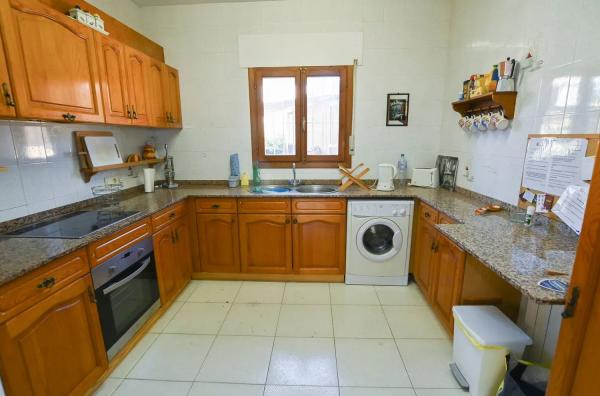 Casa independiente en Partida Marisol Park