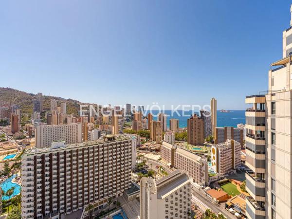 Piso en calle Derramador, 10