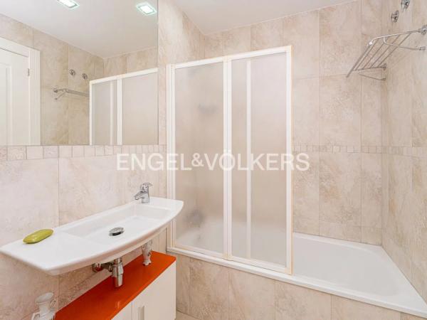 Piso en calle Derramador, 10