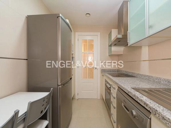 Piso en calle Derramador, 10