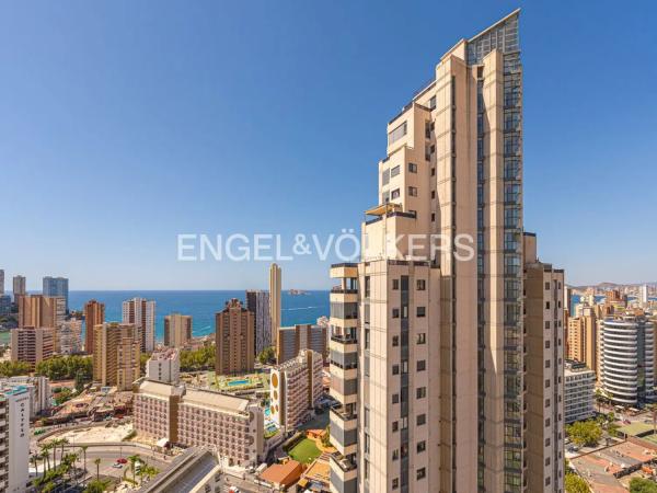 Piso en calle Derramador, 10