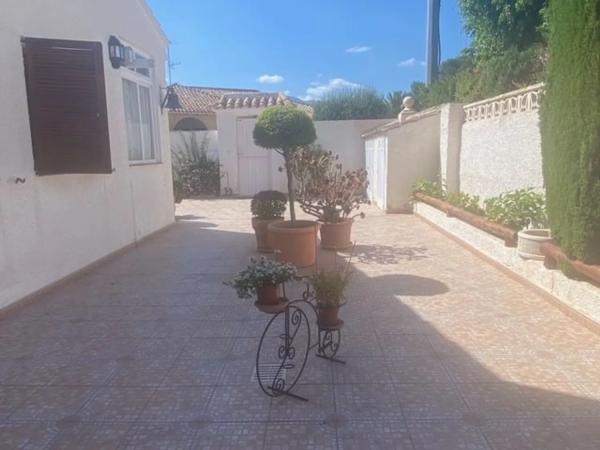 Casa independiente en Урбанисасьон Рокас Бланкас