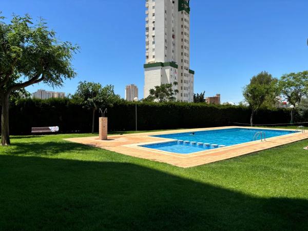 Piso en avenida de Calp, 10