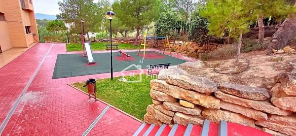 Piso en calle Presidente Adolfo Suárez