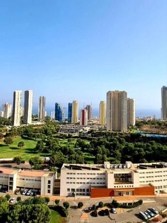 Piso en calle Presidente Adolfo Suárez