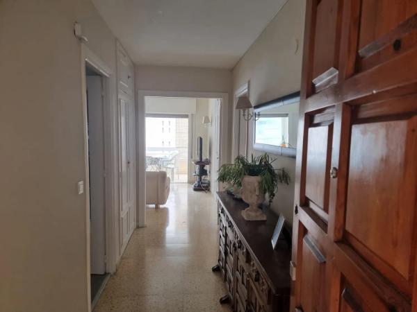 Piso en calle de Berlín, 6