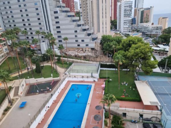 Piso en calle de Berlín, 6