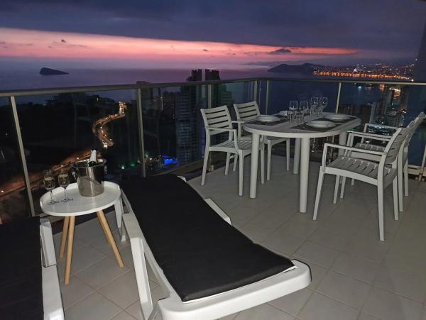 Piso en calle de Viena, 8