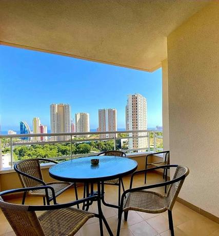 Piso en Presidente Adolfo Suárez, 18