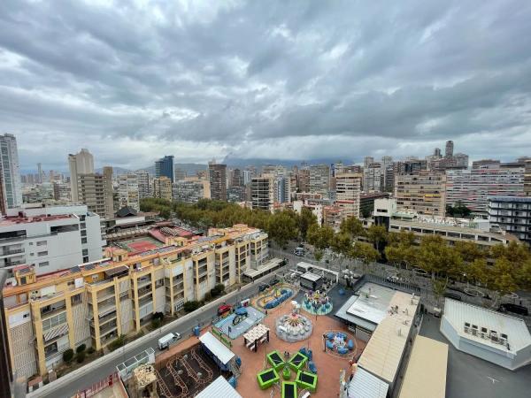 Piso en avenida Alcoi, 17