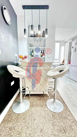 Piso en calle Miguel Hernández, 126