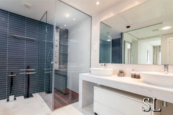 Piso en avenida Europa, 850