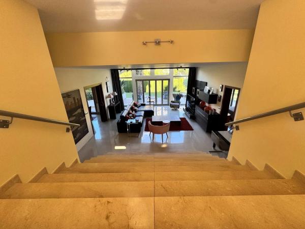 Casa independiente en calle Lotería