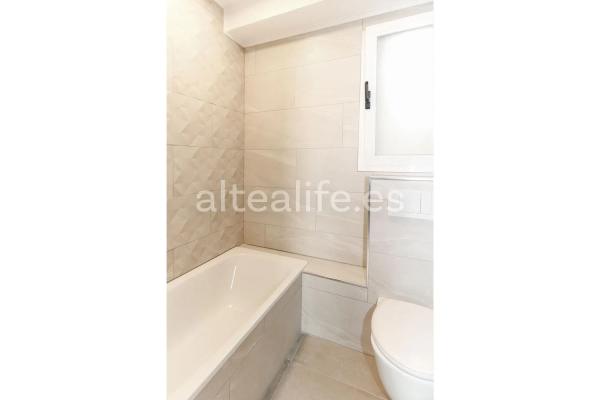 Piso en calle Conde de Altea