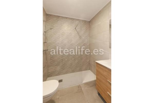 Piso en calle Conde de Altea