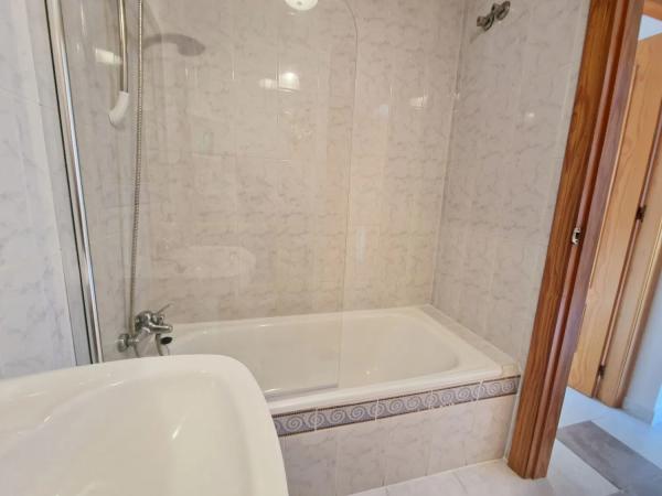 Piso en calle Lisboa, 27