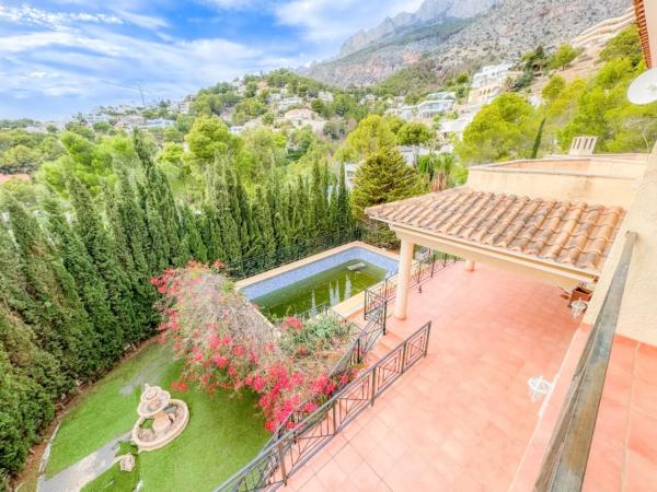 Casa independiente en calle Costa Esmeralda