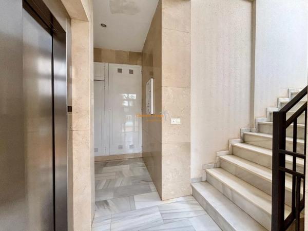 Piso en avenida del Puerto