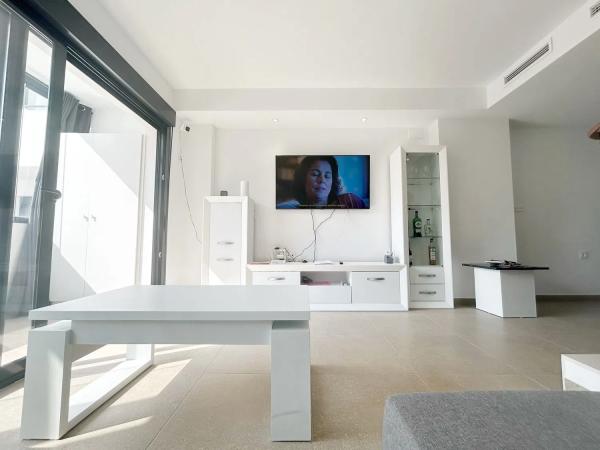 Chalet adosado en calle Callosa