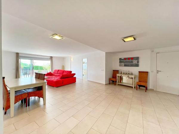 Piso en Zona de Mascarat