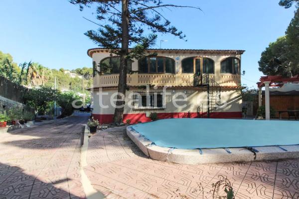 Chalet adosado en calle el Torcas