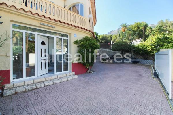 Chalet adosado en calle el Torcas