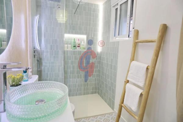 Estudio en calle Paraguay, 7