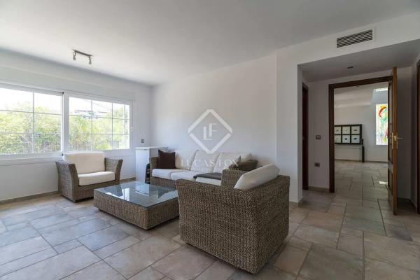 Casa independiente en calle la Colometa