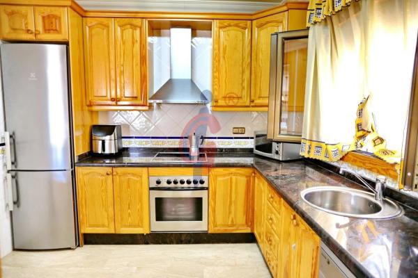 Casa independiente en calle Italia, 11