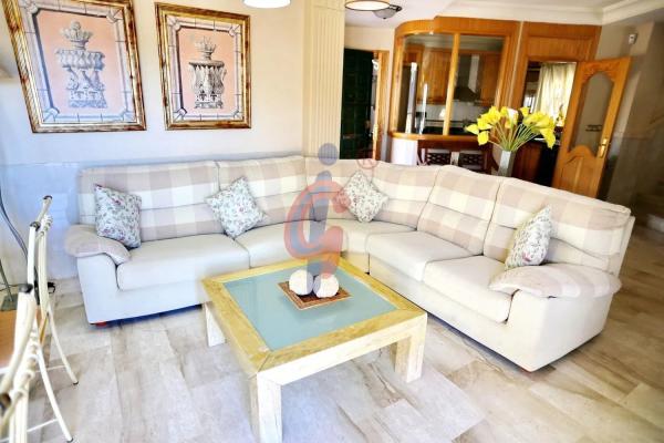 Casa independiente en calle Italia, 11