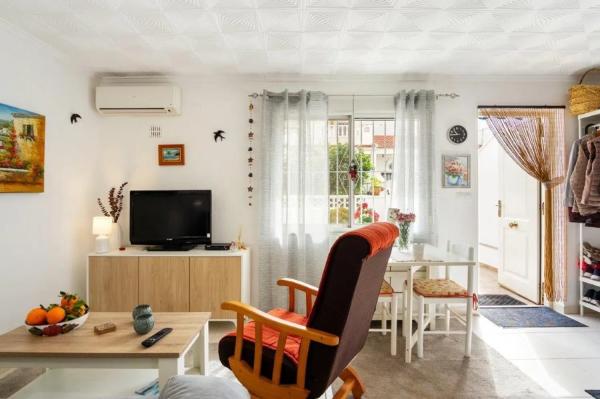 Chalet adosado en Urbanización Pinomar